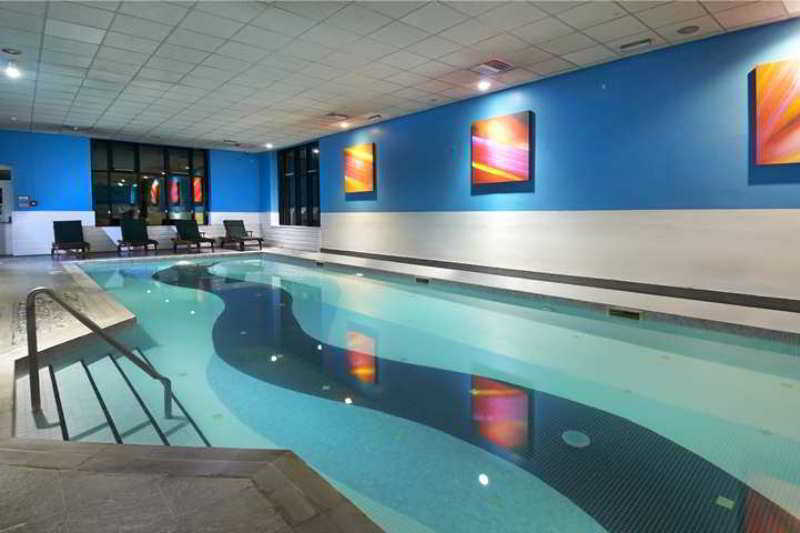 Novotel London Stansted Airport Станстед Маунтфитчет Съоръжения снимка
